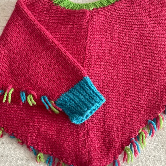 Hand knitted shawl , no tags or brand. 4t to 5t for size - Picture 2 of 3